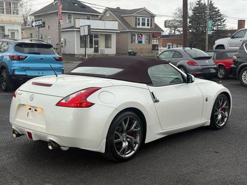 2017 Nissan 370Z Touring Sport