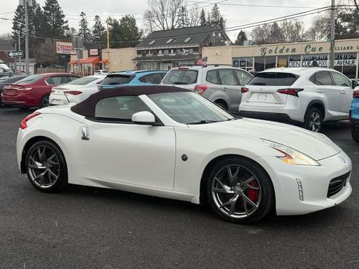 2017 Nissan 370Z Touring Sport