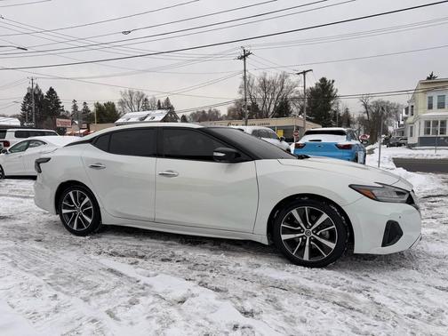 2023 Nissan Maxima 3.5 Platinum