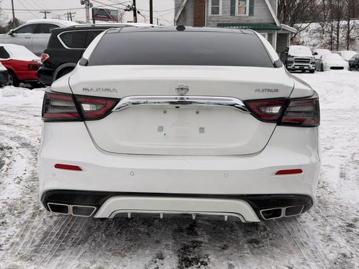 2023 Nissan Maxima 3.5 Platinum