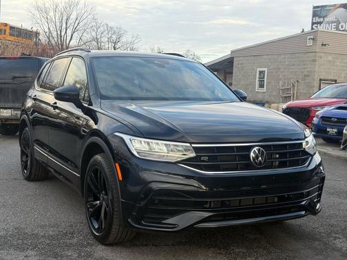2023 Volkswagen Tiguan 2.0T SE R-Line Black 4MOTION