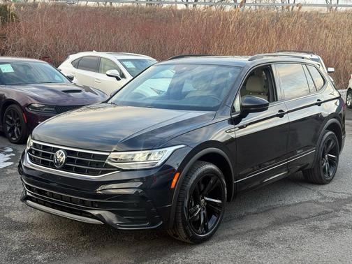 2023 Volkswagen Tiguan 2.0T SE R-Line Black 4MOTION