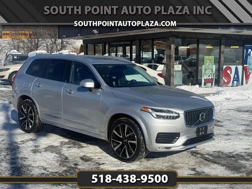 2020 Volvo XC90 T6 Momentum