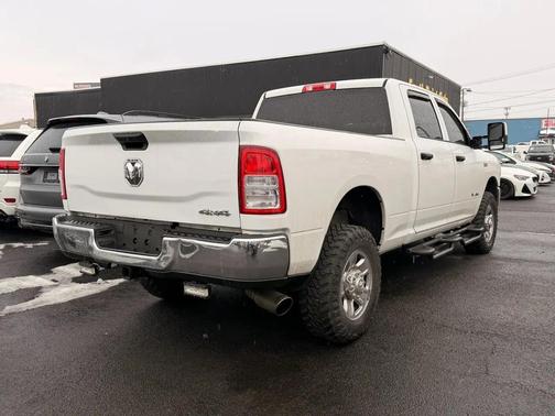 2021 RAM 2500 Tradesman Crew Cab 4x4 6'4' Box