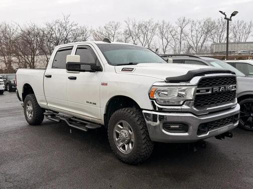 2021 RAM 2500 Tradesman Crew Cab 4x4 6'4' Box