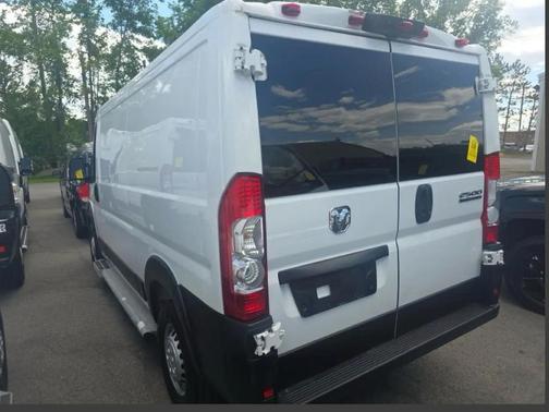 Bright White Clearcoat 2025 RAM ProMaster 2500 Tradesman