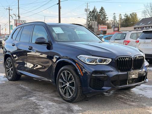 2023 BMW X5 M50i