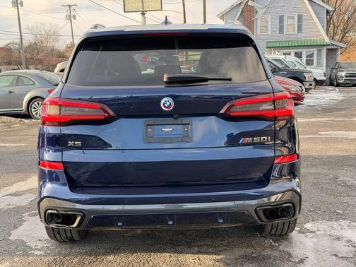 2023 BMW X5 M50i