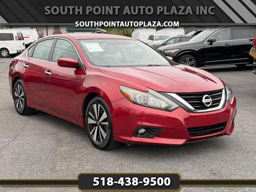 Scarlet Ember 2018 Nissan Altima 2.5 SR