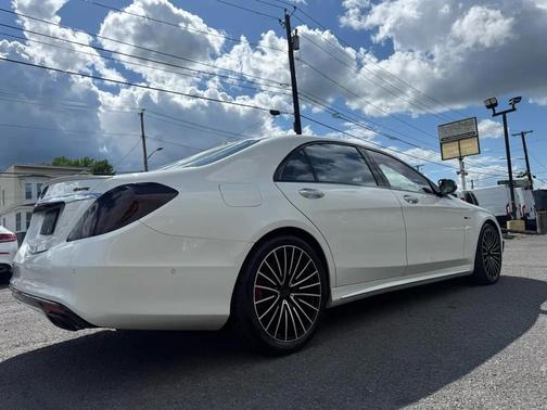 White 2015 Mercedes-Benz S-Class 4MATIC