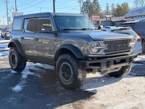 2023 Ford Bronco Badlands
