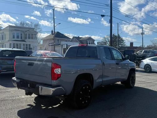 2019 Toyota Tundra SR5