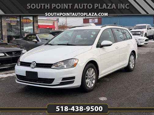 2016 Volkswagen Golf SportWagen TSI S 4-Door