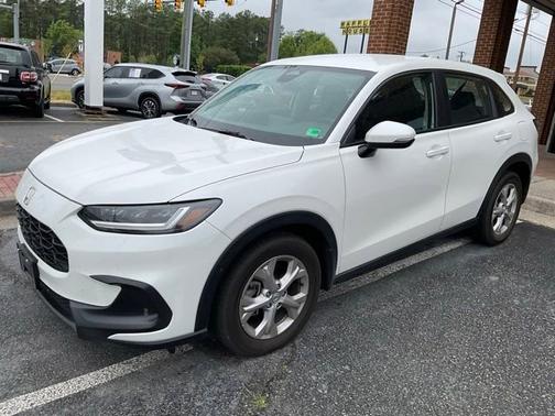 Platinum White Pearl 2025 Honda HR-V