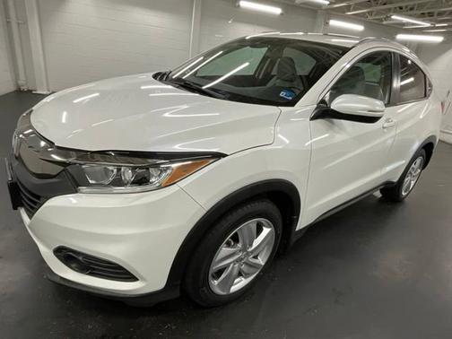 Platinum White Pearl 2019 Honda HR-V