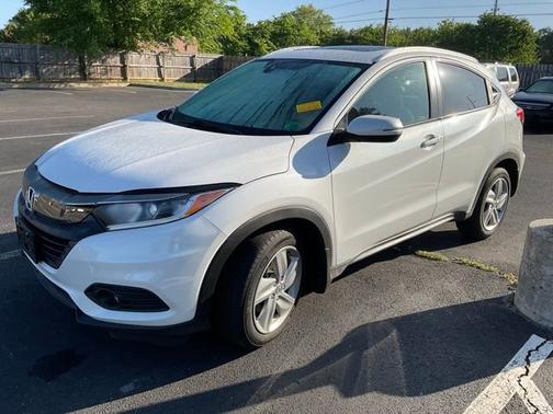 Platinum White Pearl 2019 Honda HR-V