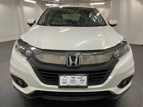 Platinum White Pearl 2019 Honda HR-V