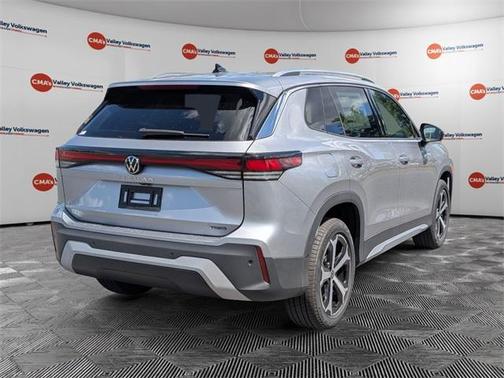 2025 Volkswagen Tiguan 2.0T SE
