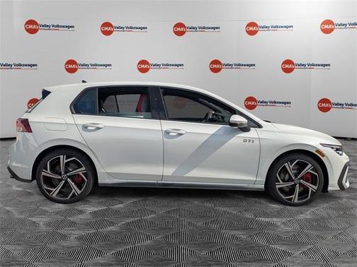 2025 Volkswagen Golf GTI 2.0T SE