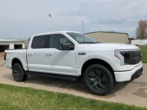 2025 Ford F-150 Lightning Flash