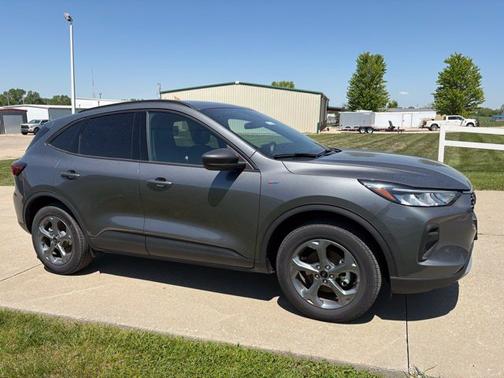Gray Metallic 2025 Ford Escape ST-Line