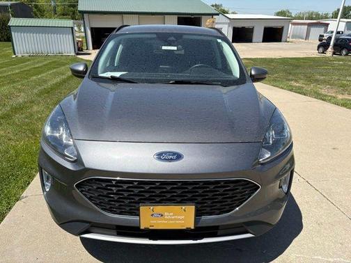 Gray Metallic 2022 Ford Escape SEL