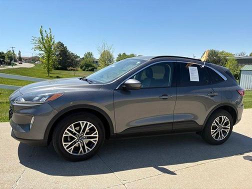 Gray Metallic 2022 Ford Escape SEL