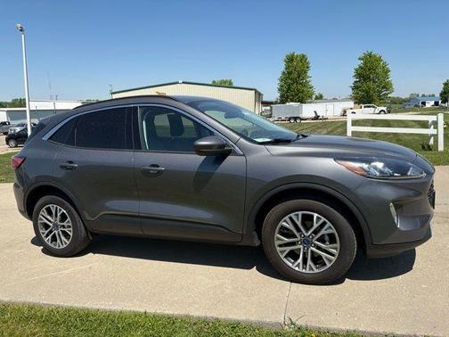 Gray Metallic 2022 Ford Escape SEL
