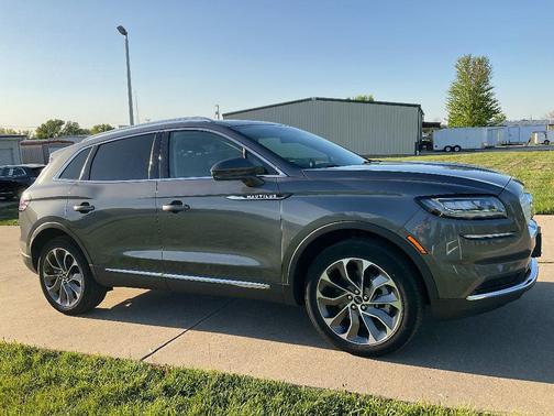 2022 Lincoln Nautilus Reserve