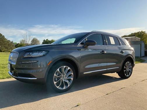 2022 Lincoln Nautilus Reserve