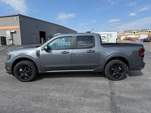 2025 Ford Maverick Lobo High