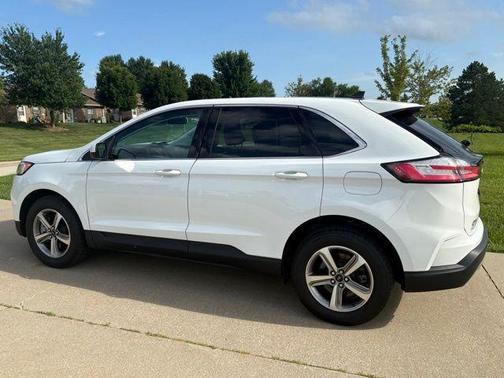 Oxford White 2024 Ford Edge SEL