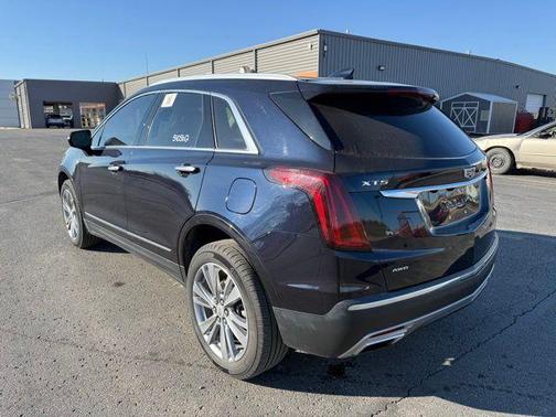 2022 Cadillac XT5 Premium Luxury