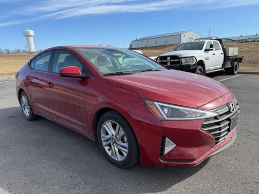 2019 Hyundai ELANTRA SEL