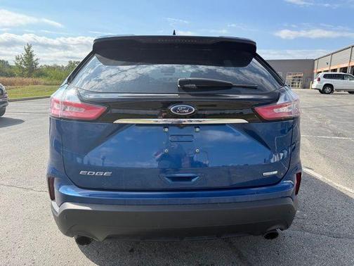 2020 Ford Edge SE