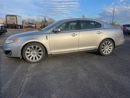 2012 Lincoln MKS Base