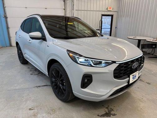 2026 Ford Escape ST-Line Elite