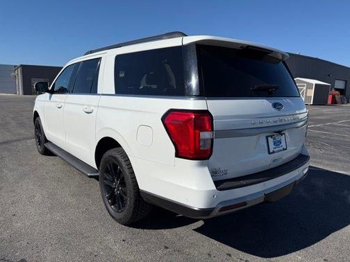 2022 Ford Expedition Max XLT