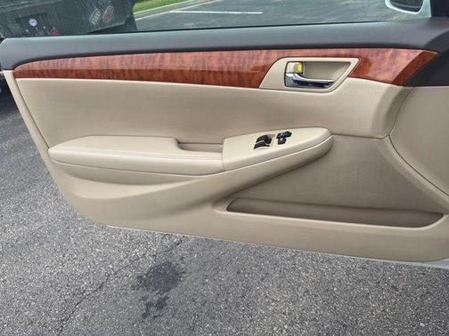 2008 Toyota Camry Solara SLE