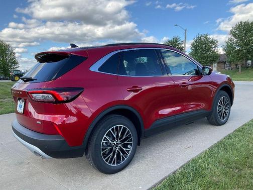 2025 Ford Escape PHEV