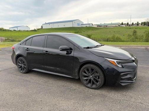 Midnight Black Metallic 2024 Toyota Corolla SE