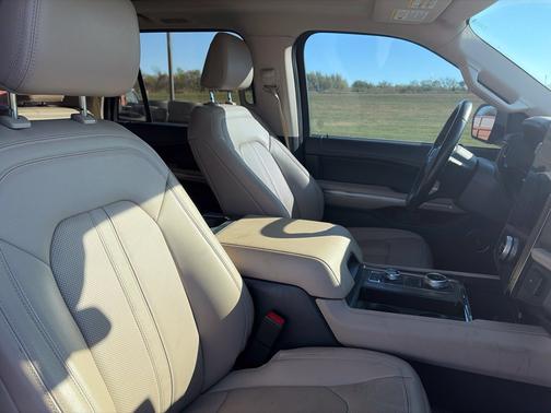 Black Metallic 2022 Ford Expedition Max Limited