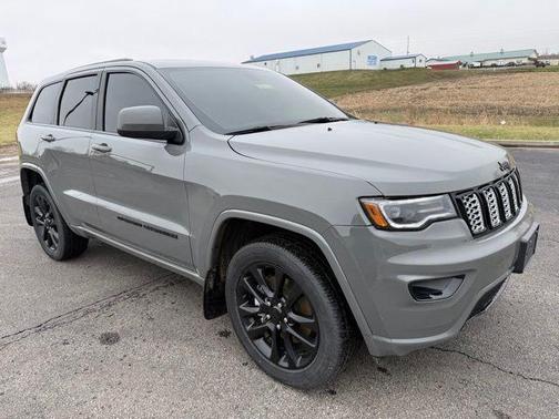 2022 Jeep Grand Cherokee WK Laredo