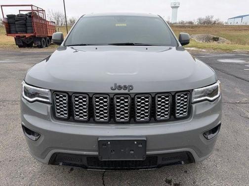 2022 Jeep Grand Cherokee WK Laredo