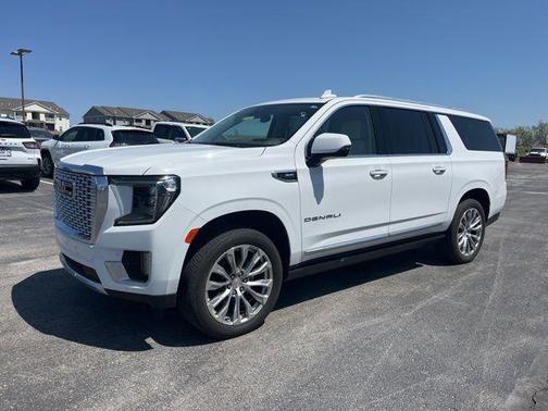 Summit White 2024 GMC Yukon XL Denali