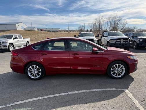 2019 Ford Fusion Hybrid SE