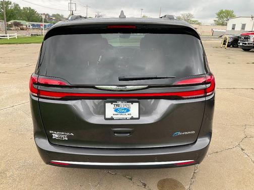 2022 Chrysler Pacifica Hybrid Pinnacle
