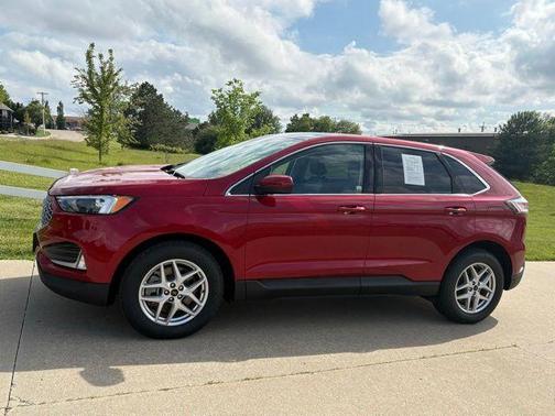 Red Metallic 2023 Ford Edge SEL