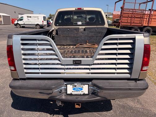 Harvest Gold Clearcoat Metallic 2001 Ford F-350 XLT