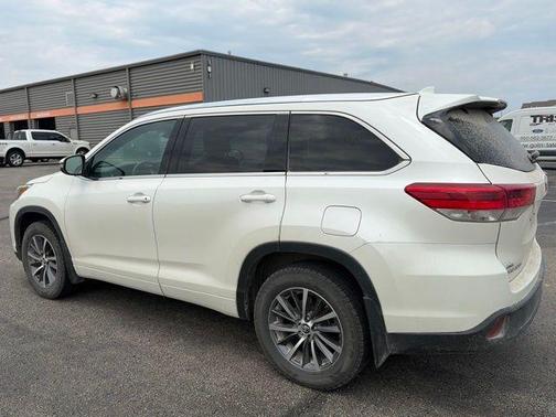 Blizzard Pearl 2018 Toyota Highlander XLE